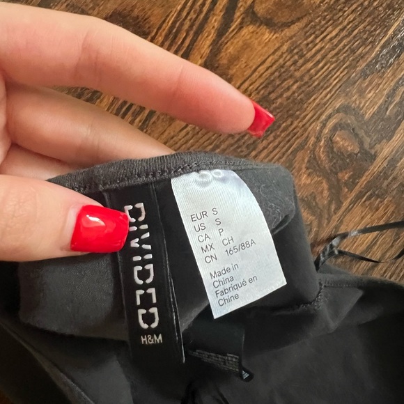 H&M halter top - Picture 3 of 3